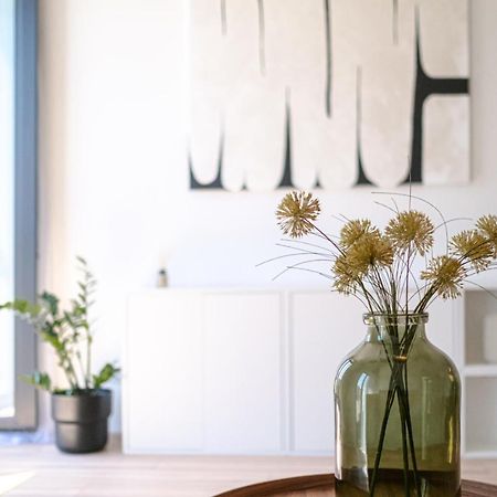 Newly Built Apartment In Vibrant Neighbourhood 프라하 외부 사진