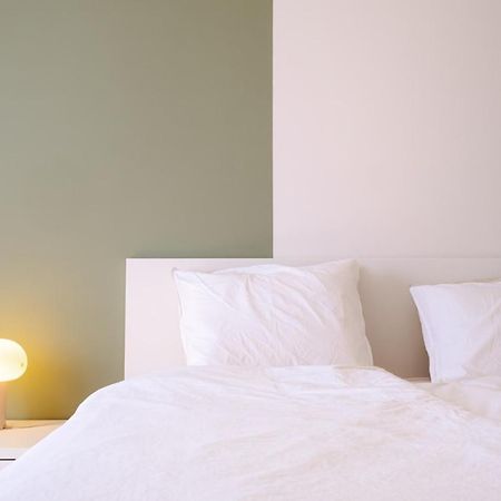 Newly Built Apartment In Vibrant Neighbourhood 프라하 외부 사진