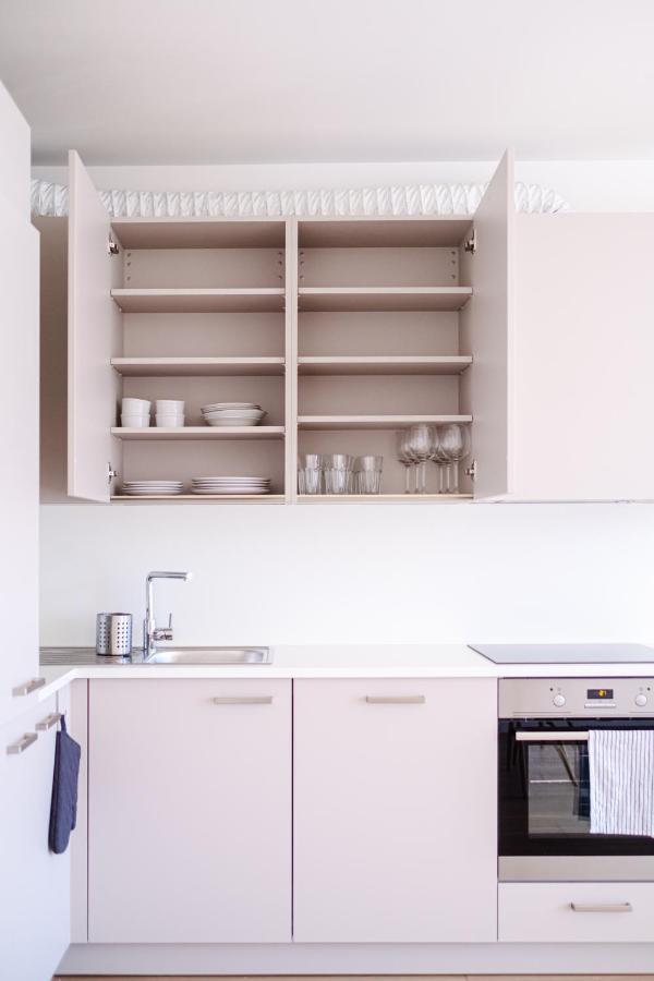 Newly Built Apartment In Vibrant Neighbourhood 프라하 외부 사진